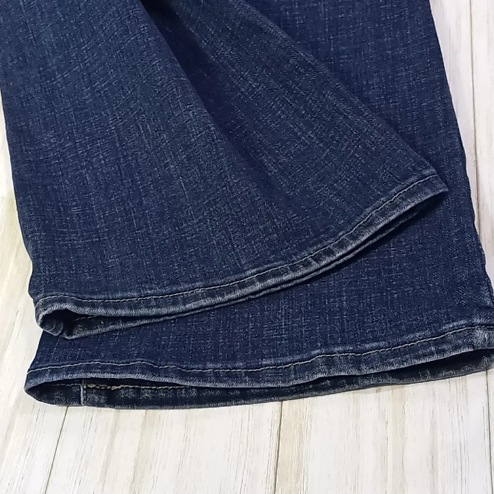 Levi's Classic Boot Mid-Rise Blue Jeans Size 6M - Picture 13 of 16